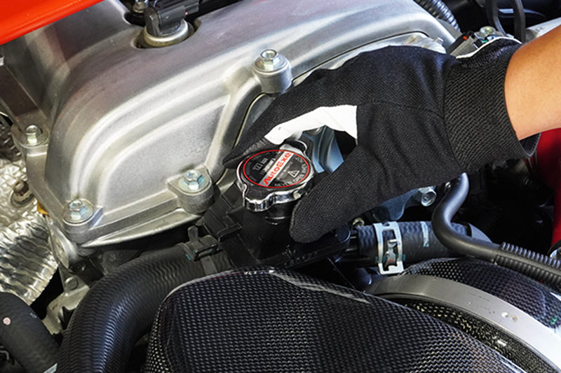 冷却性能を向上！「スポーツラジエーターキャップ」