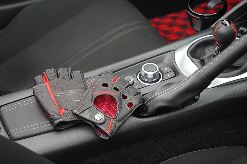 AutoExe × CACAZAN driving gloves