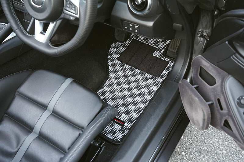 スポーツフロアマット